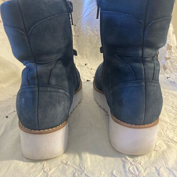 Jeffrey Campbell platform boot - Picture 3 of 7